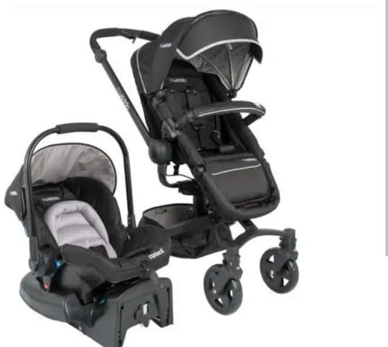 Carrinho de bebê kidoo 360° com bebe conforto e base, vira Moisés.