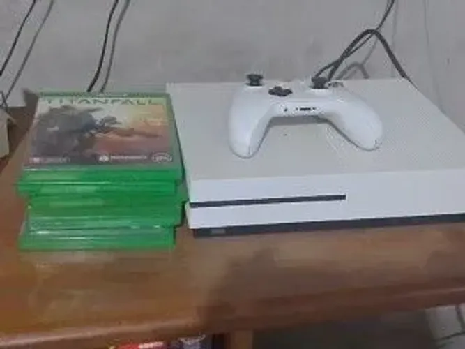 XBOX ONE S 1 TB