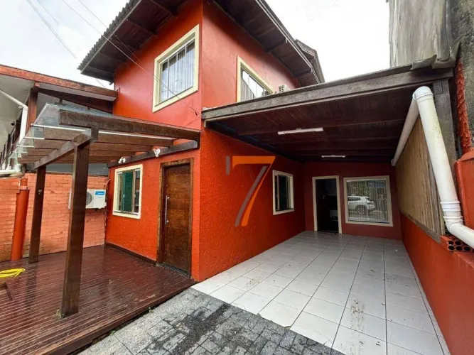 Casa com 2 dormitórios para alugar, 120 m² por R$ 4.980/mês - Ratones - Florianópolis/SC