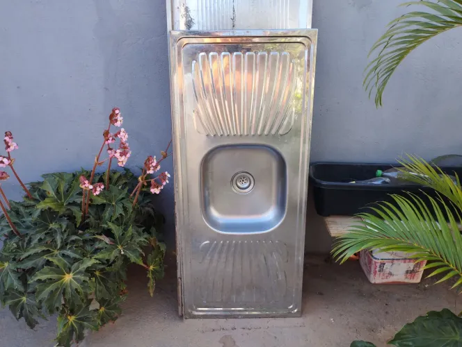 Vendo 2 pias de inox 1,20 X 52 & 1,50 X 54.6