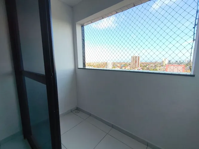 Excelente 3 Quartos com Varanda e Lazer  a poucos metros da Av Fernandes Lima