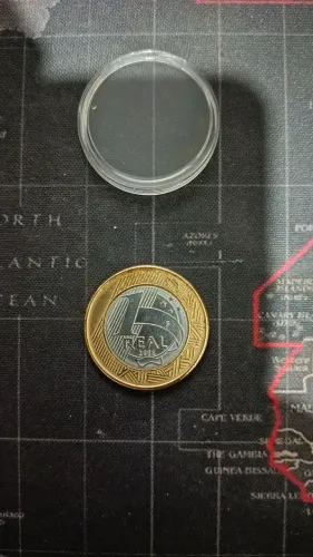 Duas moedas reverso inclinado