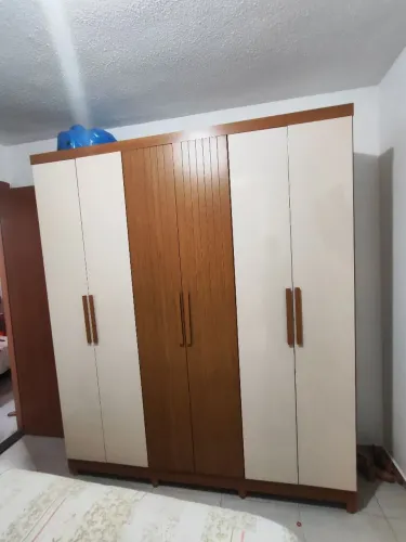 Guarda roupa casal- para vender rapido