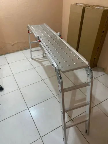 Escada Articulada 4x3 de Alumínio 12 Degraus 3,32 Metros de Altura