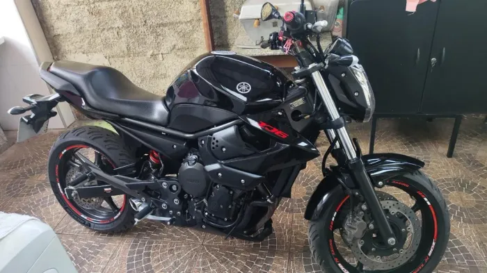 Yamaha XJ6 N 2012