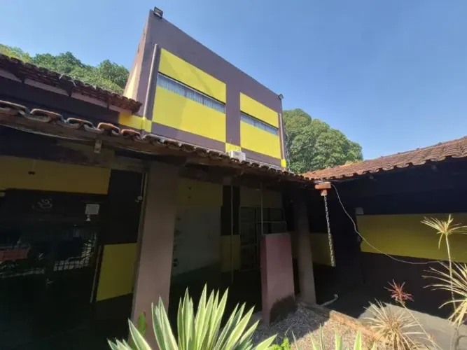 Prédio Comercial de 3 andares para Escritório no Santo Agostinho