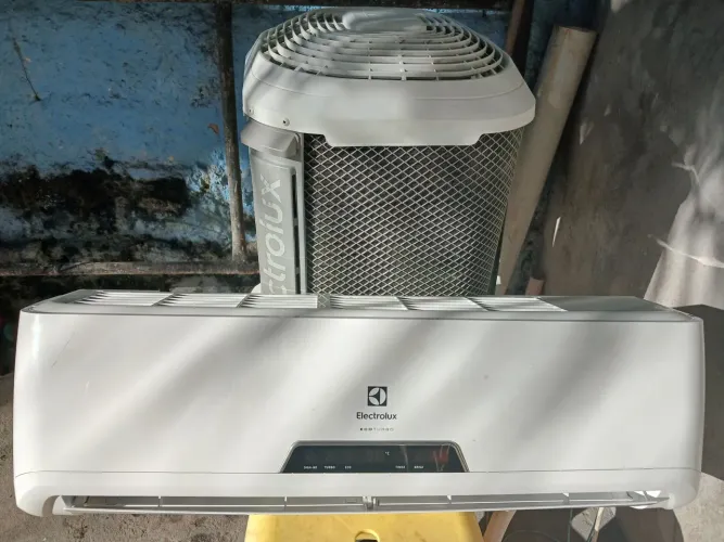 Ar condicionado Split de 9 mil BTU Electrolux
