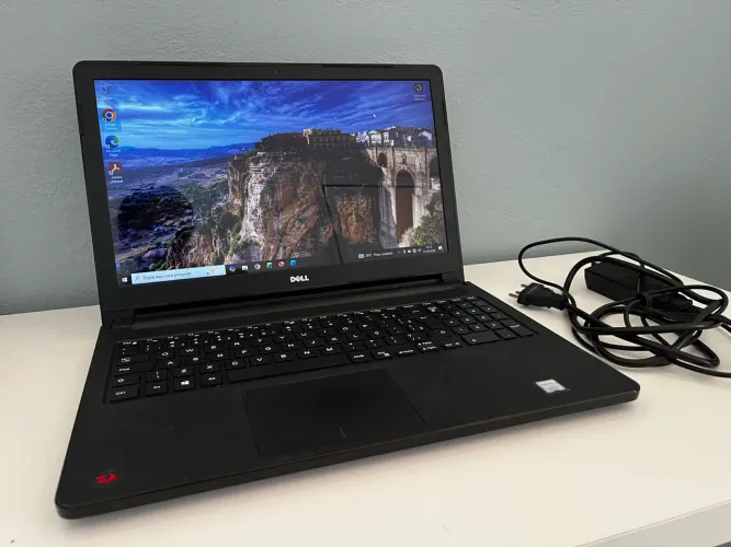 Dell Inspiron 5566 | Intel Core i7 7ª Geração | 8GB RAM | SSD Samsung 860 EVO 250GB