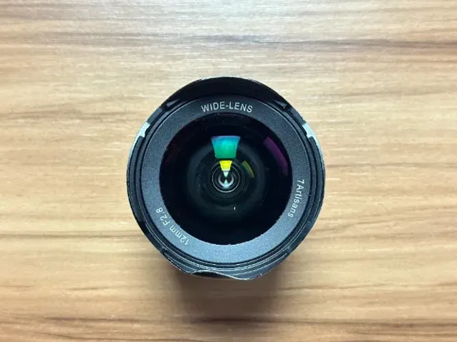 Lente 7Artisans 12mm f/2.8 ultra wide Sony E-mount