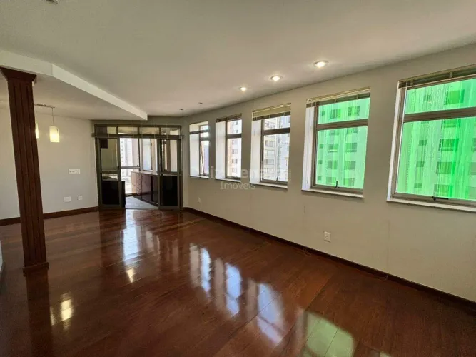 Apartamento para aluguel, 3 quartos com 1 suíte, 116m² na Savassi