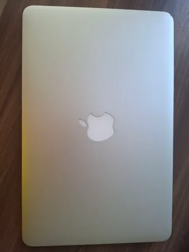 MacBook Air 11" Early 2015 - Muito conservado.