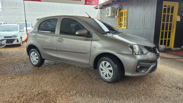 Toyota Etios X 1.3 Flex 16V 5P Mec. 2020