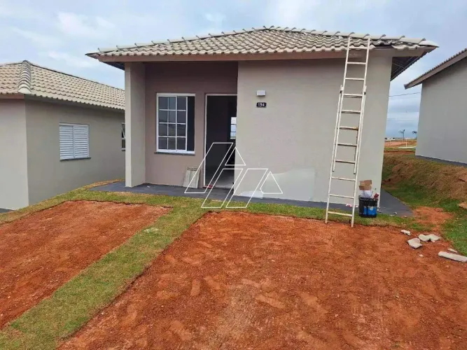 Casa com 2 quartos e 2 vagas para aluguel no Jardim Altos do Palmital  Marília/SP