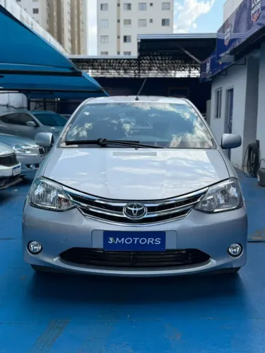 Toyota Etios XLS 1.5 Flex 16V 5P Mec. 2013