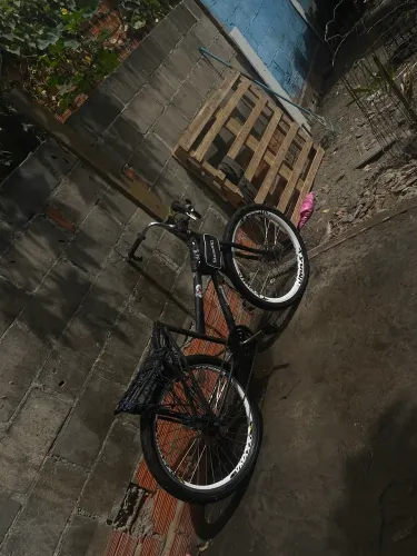 Troco bike montadinha por outra bike montadinha, faço venda também