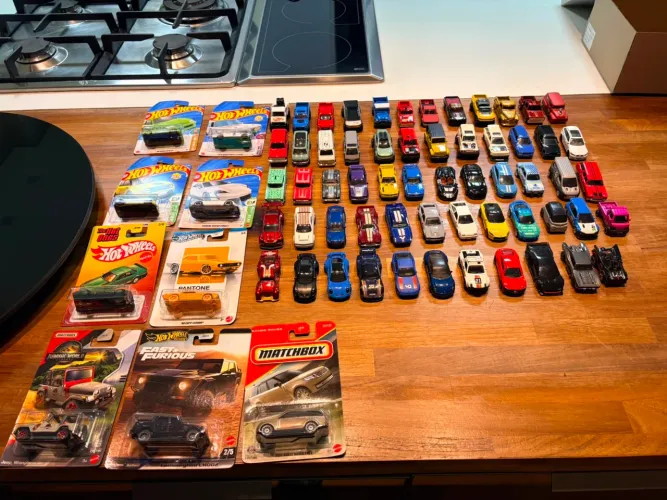 Vendo Miniaturas Hot Wheels