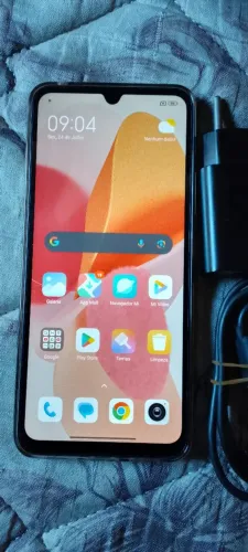 Vendo esse redmi 14C 256GB 8 de RAM todo original