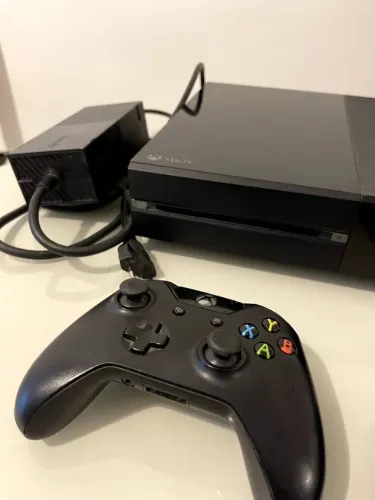 Xbox One 500GB ? Excelente estado + JOGOS, muito bom