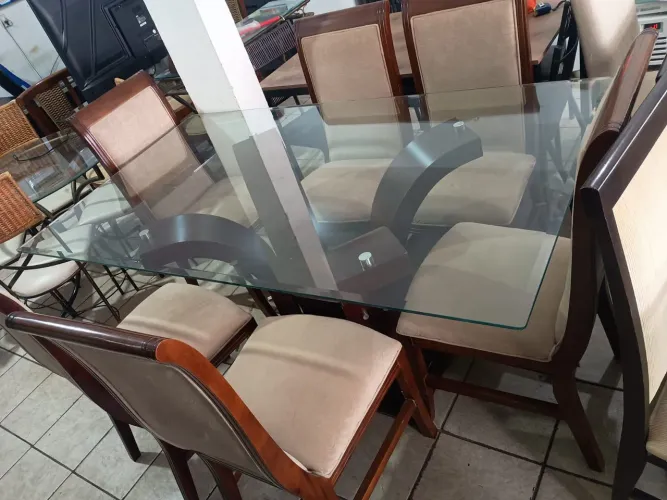 MESA DE JANTAR 6 CADEIRAS DE MADEIRA MACIÇA CONSERVADA