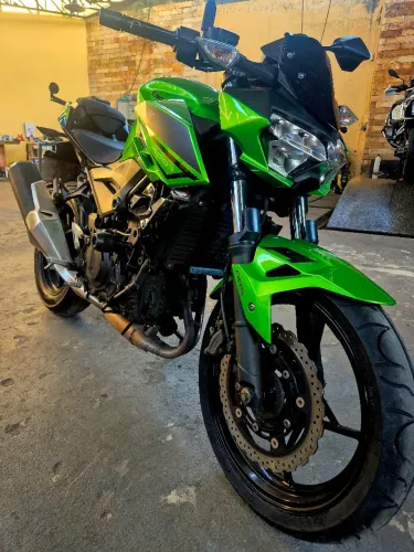 Z400 KAWASAKI não é cb300