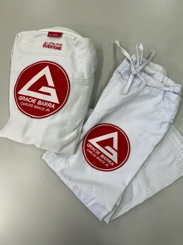 Kimono Gracie Barra TAM A0 (veste 12 anos)