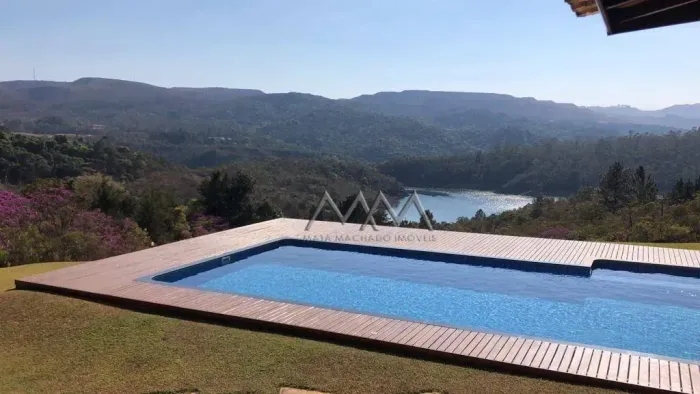 Casa à Venda no Condomínio Lagoa do Miguelão com 2 Quartos - 18.000 m² de terreno