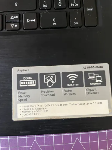 Notebook Acer Aspire 3, i5 com defeito