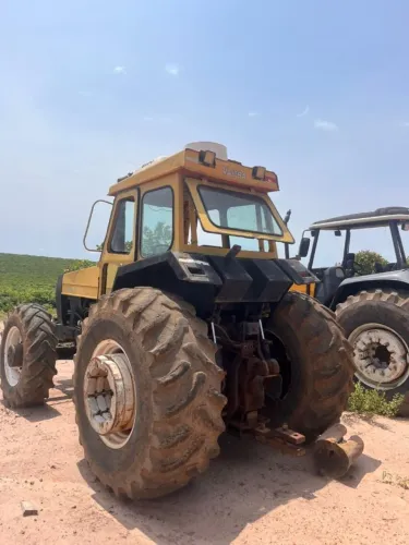 Trator Valtra 1580