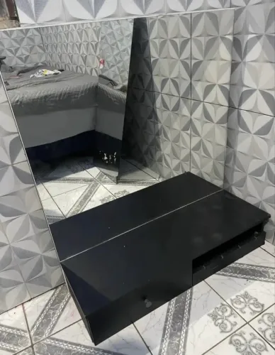 Bancada para barbeiro ou para maquiagem