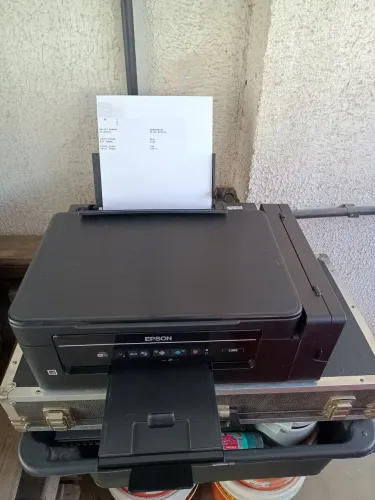 Vendo Impressora Multifuncional Epson L395, Ecotank, funcionando com apenas 13 mil cópias.