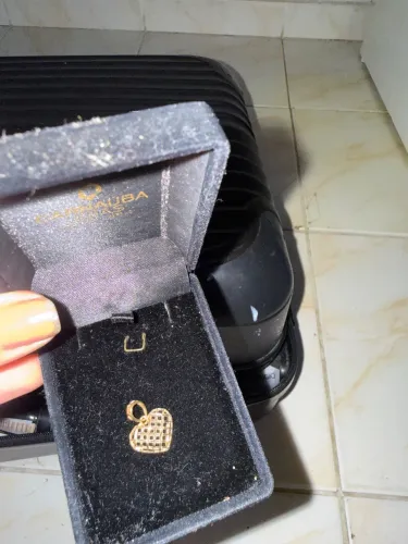 Vende-se pingente em ouro 18k