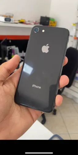 iPhone 8 64gb