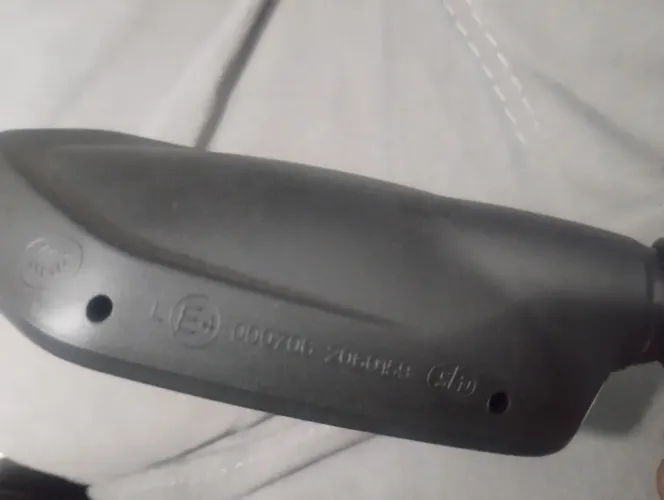 Par de retrovisores Triumph tridente 660