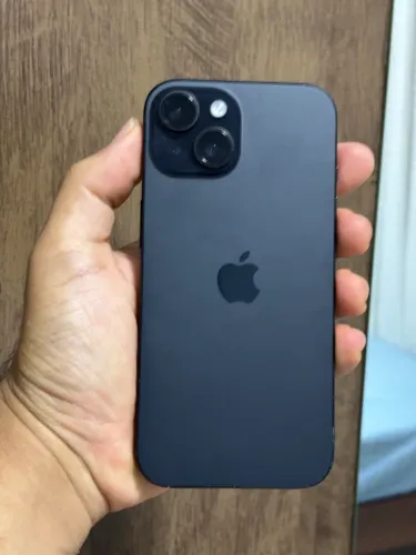iPhone 15 - 256GB