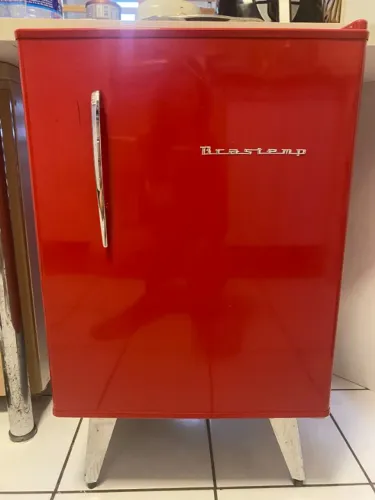 Frigobar Retrô Brastemp Vermelho