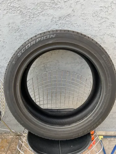 Pneu pirelli Scorpion 235/45/19