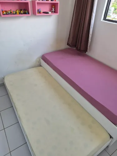 Vendo Bicama de madeira super conservada