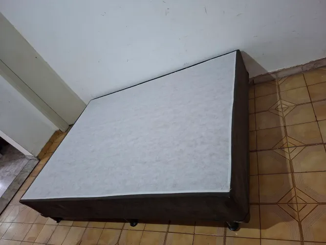 Cama box casal sem colchão (BAURU) NÃO ENTREGO 