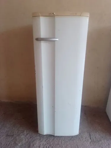 Geladeira usada por 370 entrego