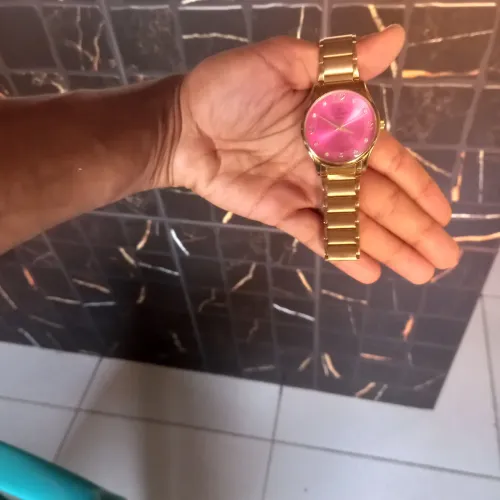 Vendo Champion Rosa/Dourado á prova D'água