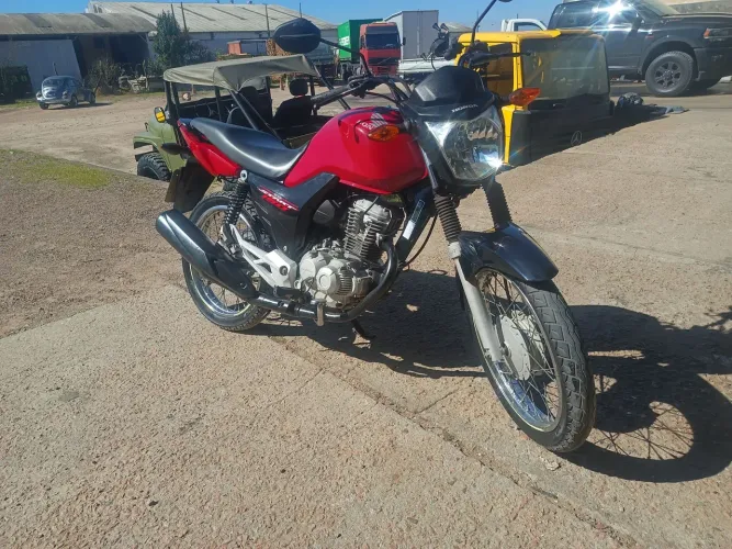 Vendo ou troco start 160 com apenas 49.000km peg carro ou moto maior ou menor valor