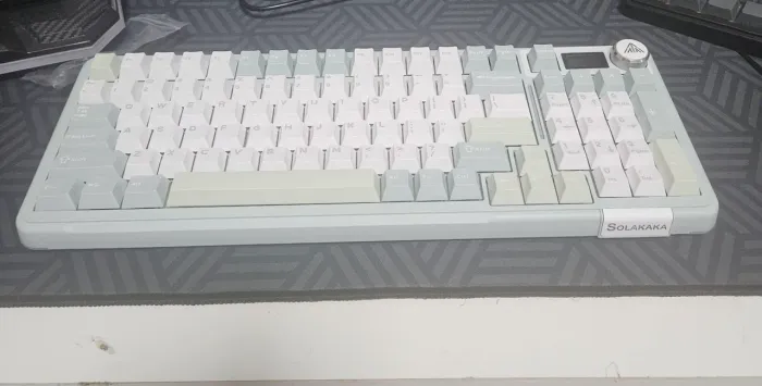 Teclado mecânico Solakaka A99 Pro (Novo)