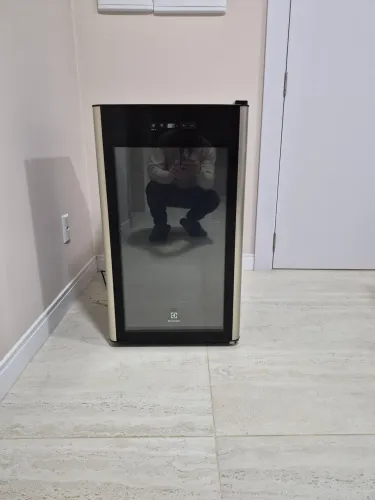 Frigobar electrolux