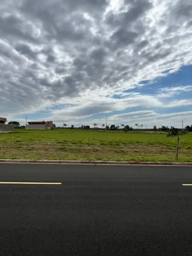 Terreno Condomínio em São José do Rio Preto