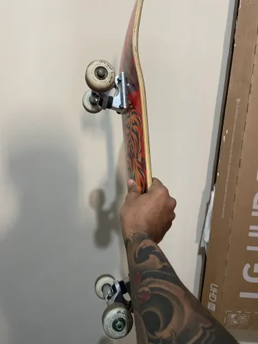 Skate Completo Semi-Novo - 1 Semana de Uso - Estado de Novo
