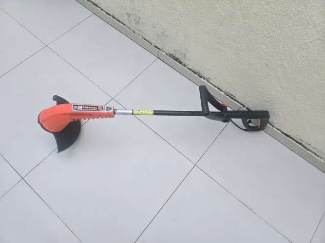 Aparador de Grama Tramontina 1500W