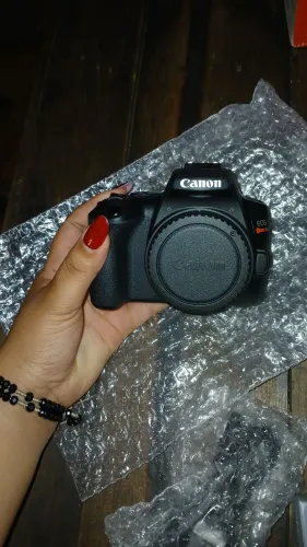 Canon EOS Rebel SL3 + lente 18-55mm ? NOVA