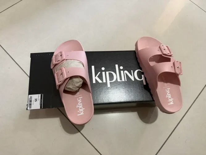 Chinelo Flat Kipling