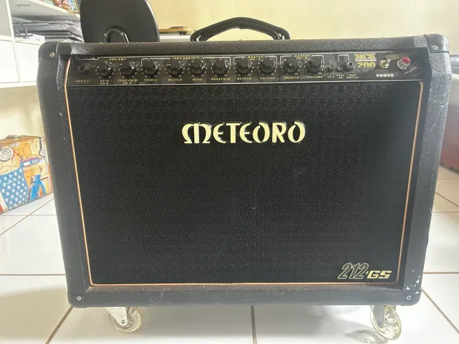 Amplificador mck 200 meteoro