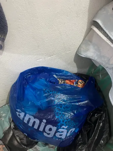 Lote com 50 peças 100$ região céu azul
